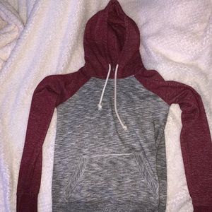 Grey/Burgundy Pull Over